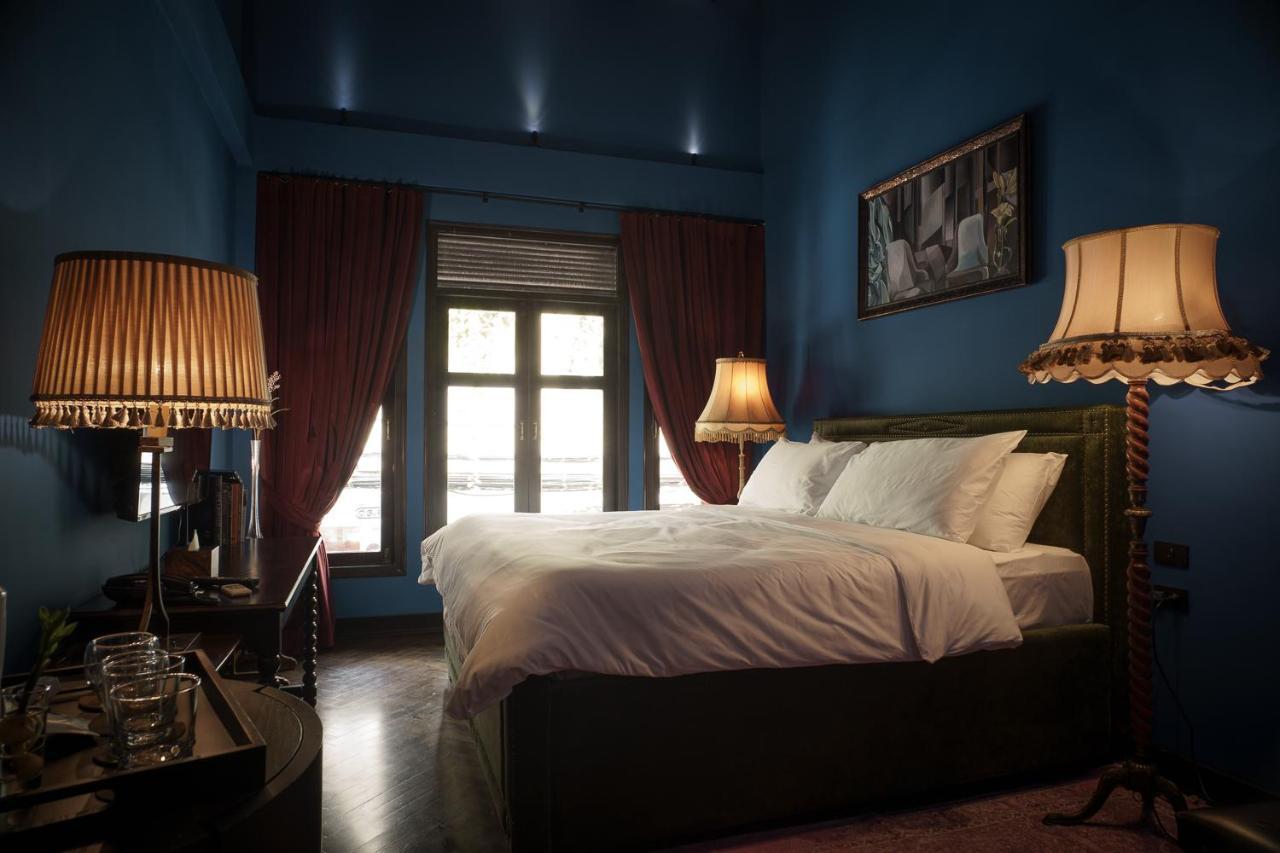 Baan Tuk Din Hotel Bangkok Bagian luar foto