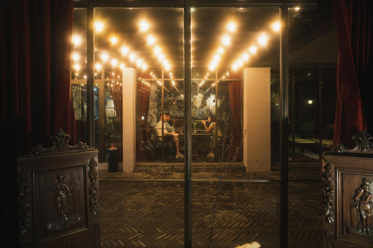 Baan Tuk Din Hotel Bangkok Bagian luar foto