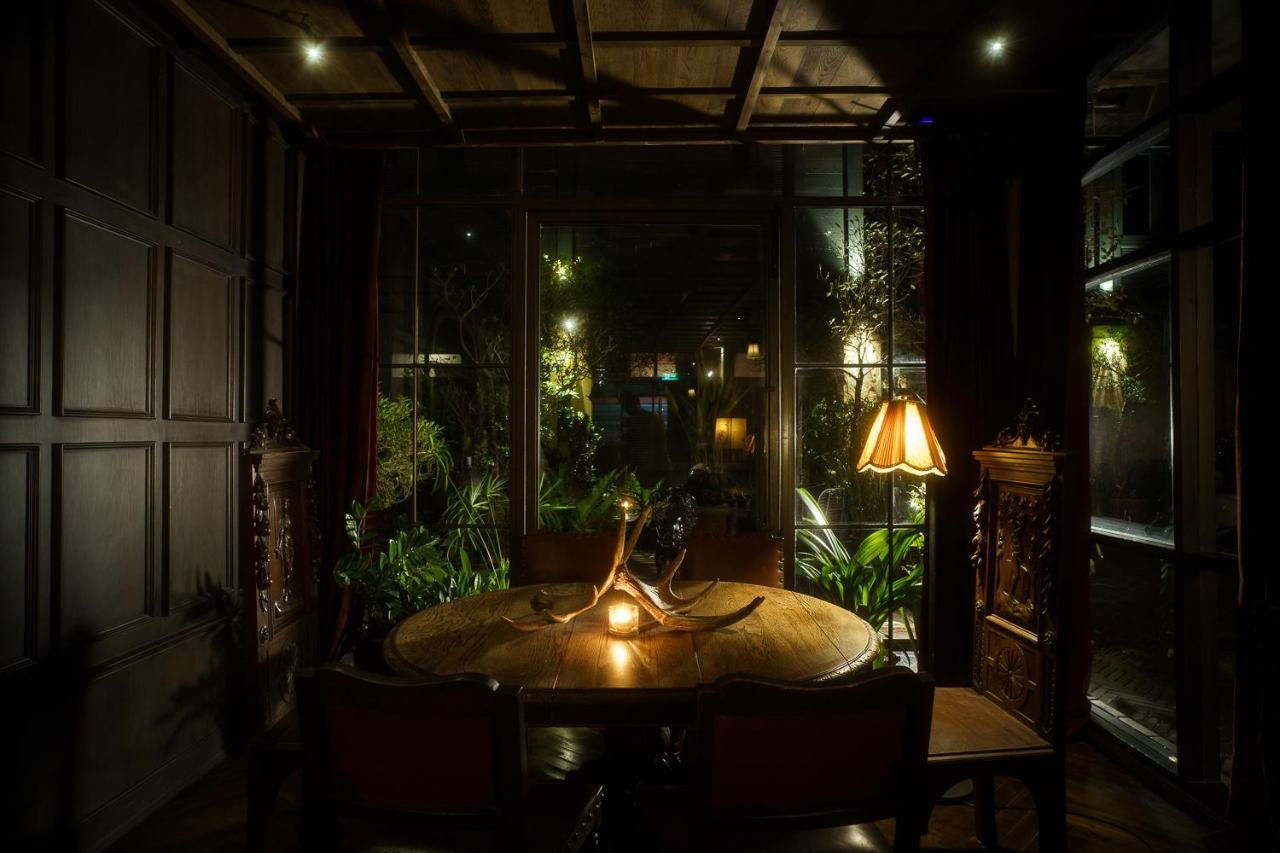Baan Tuk Din Hotel Bangkok Bagian luar foto