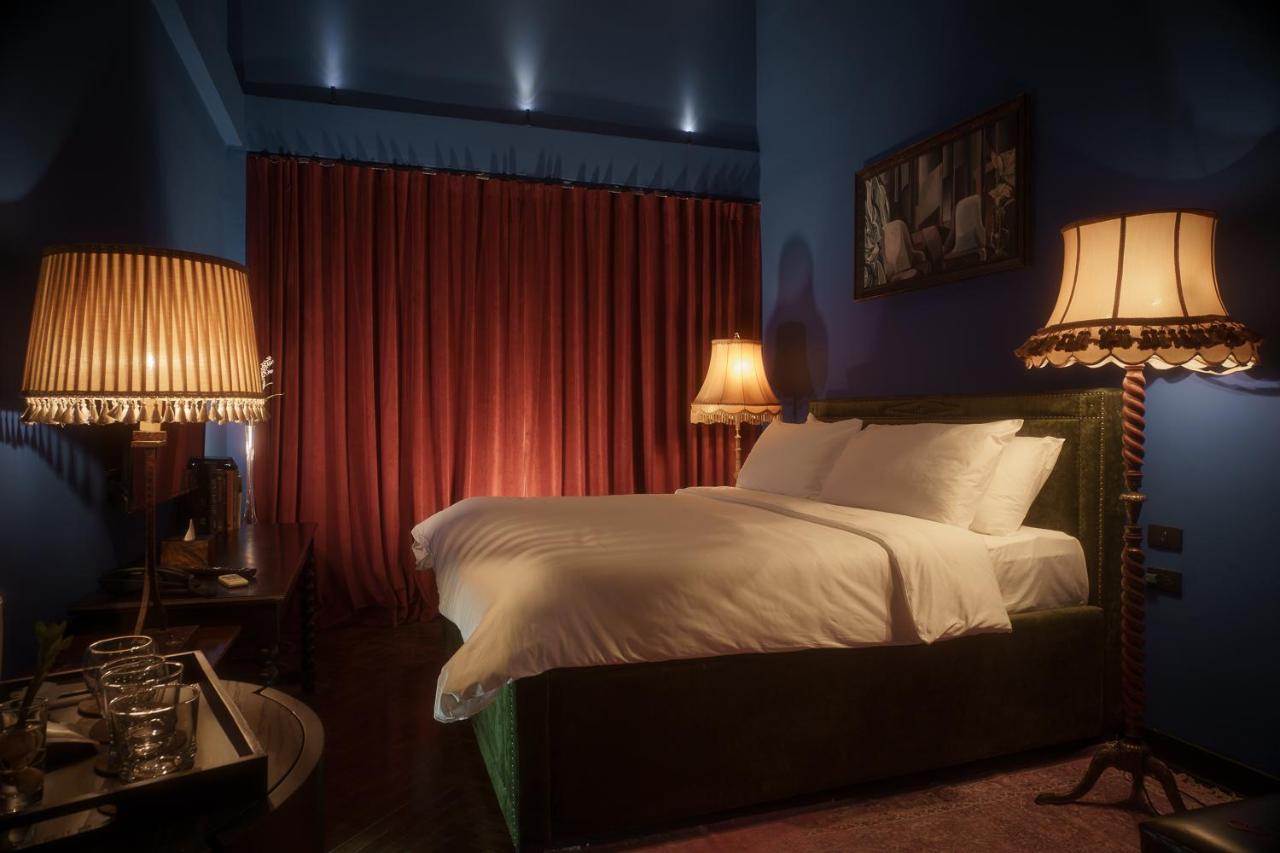 Baan Tuk Din Hotel Bangkok Bagian luar foto